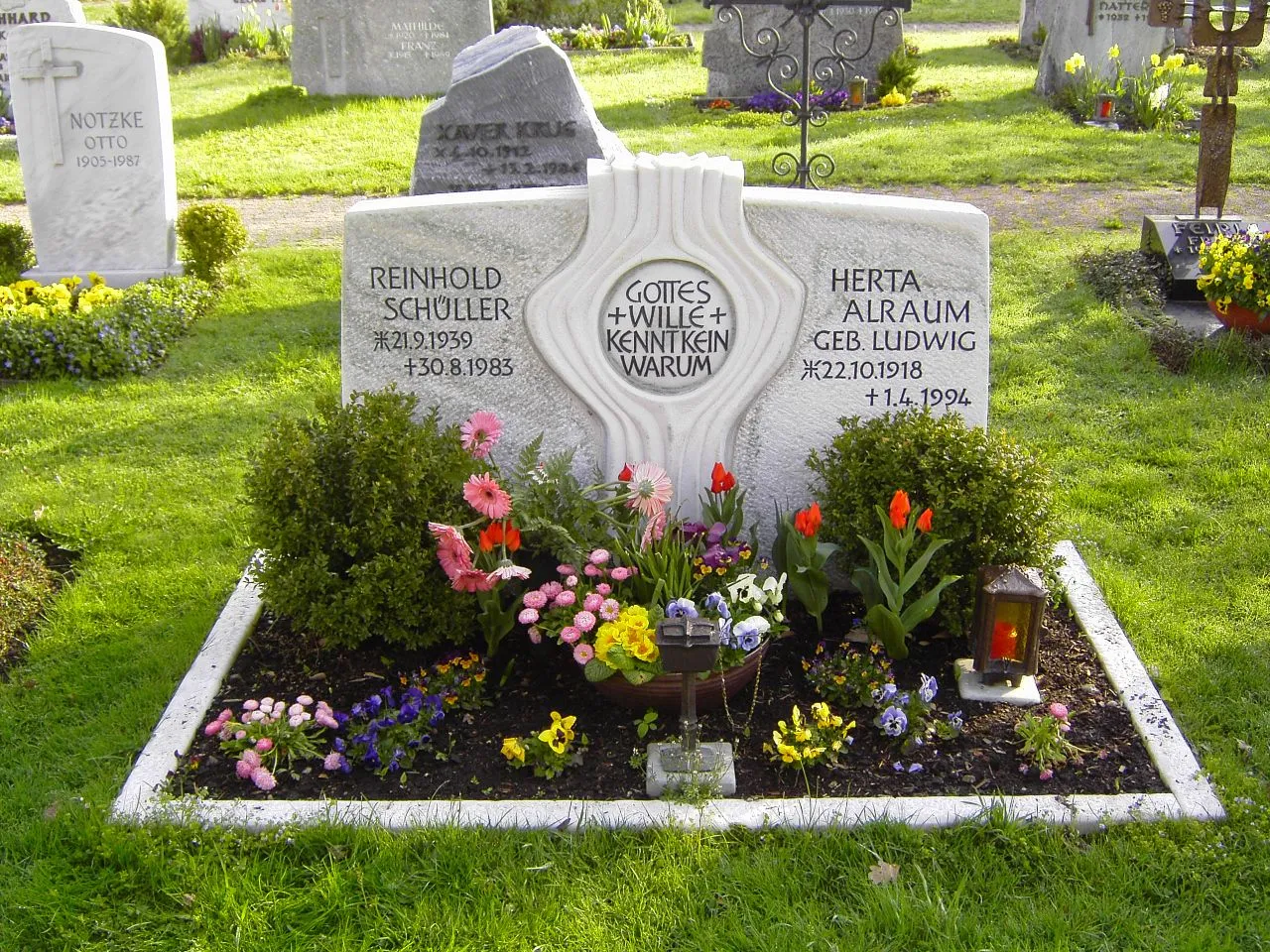 Doppelgrabstein Alraum