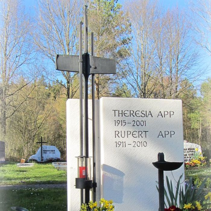 Doppelgrabstein App