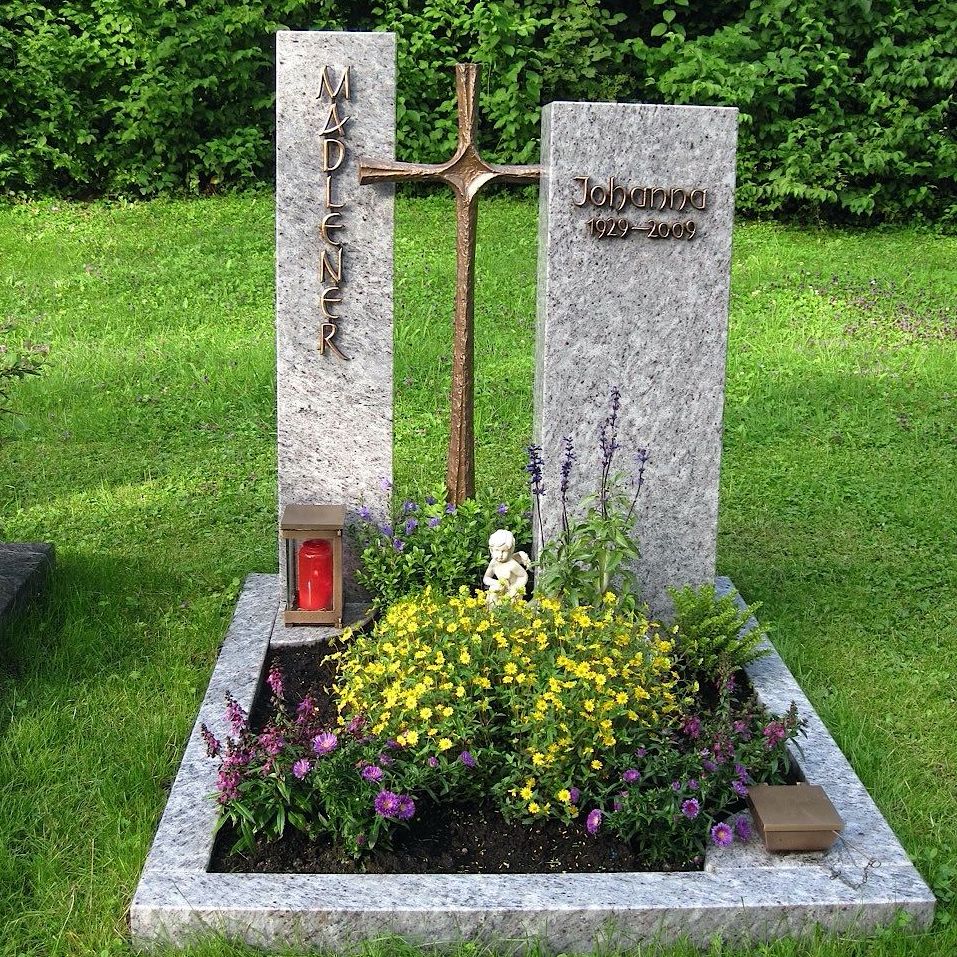 Einzelgrabstein Madlener