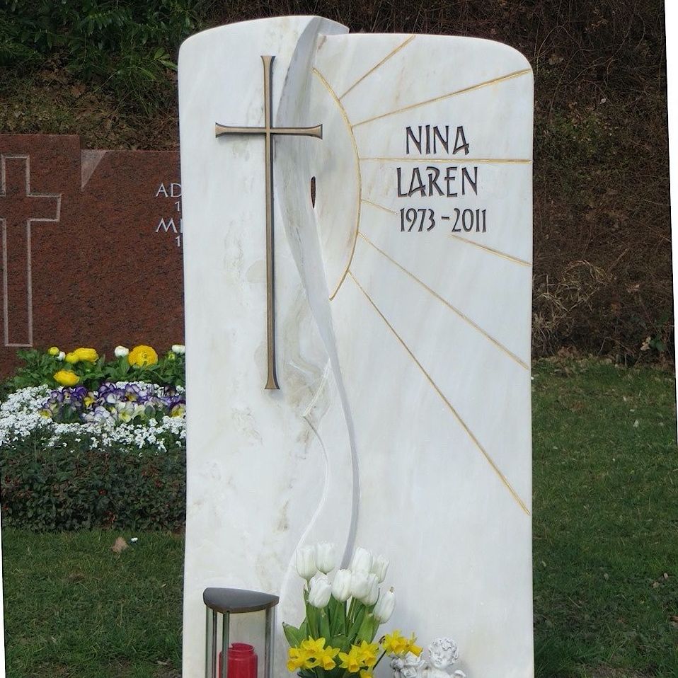 Einzelgrabstein Laren